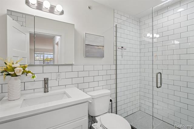 Builiding view twenty five for 39675 Springwater, Northville, MI. 48168