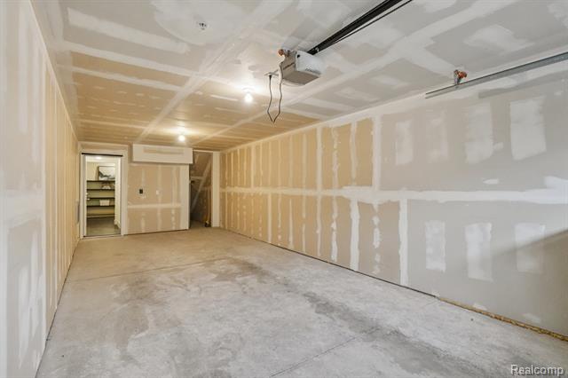 Builiding view twenty seven for 39675 Springwater, Northville, MI. 48168