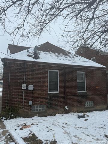 Builiding view eleven for 9180 Hartwell, Detroit, MI. 48228