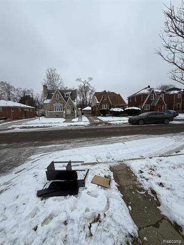 Builiding view five for 9180 Hartwell, Detroit, MI. 48228