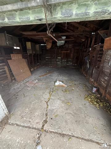 Builiding view fourteen for 9180 Hartwell, Detroit, MI. 48228