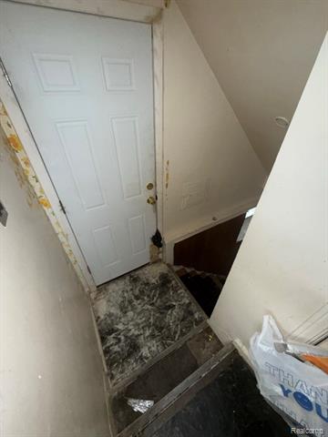 Builiding view thirty seven for 9180 Hartwell, Detroit, MI. 48228