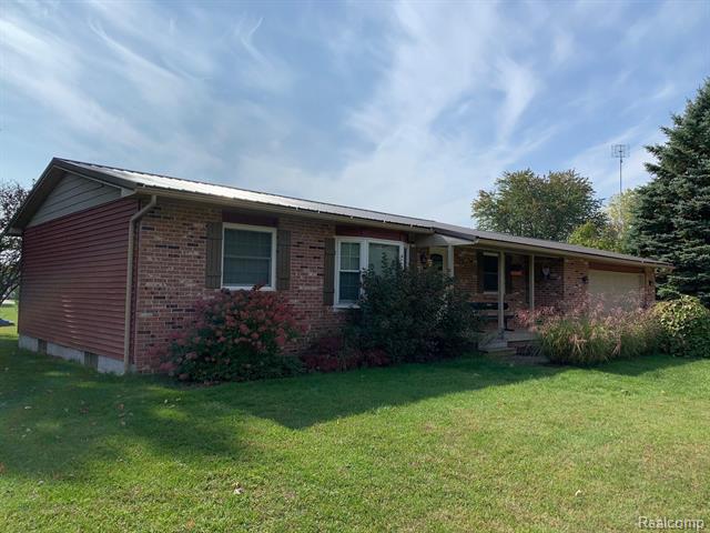 front view for 2124 Vernor Road, Lapeer, Mi. 48446