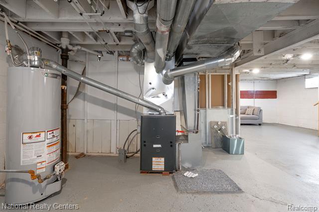 Builiding view thirty five for 19026 Curtis, Detroit, MI. 48219