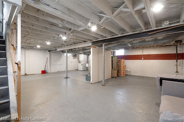 Builiding view thirty one for 19026 Curtis, Detroit, MI. 48219