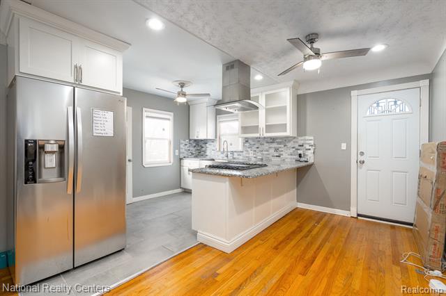 Builiding view twelve for 19026 Curtis, Detroit, MI. 48219