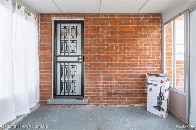 Builiding view twenty for 19026 Curtis, Detroit, MI. 48219