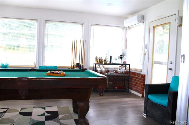 Builiding view thirty six for 5095 Camborne, Flint, MI. 48504