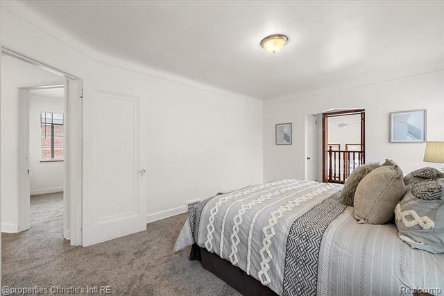 Builiding view twenty nine for 18645 Roselawn, Detroit, MI. 48221