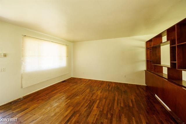 Builiding view one for 1359 Princeton, Flint, MI. 48505