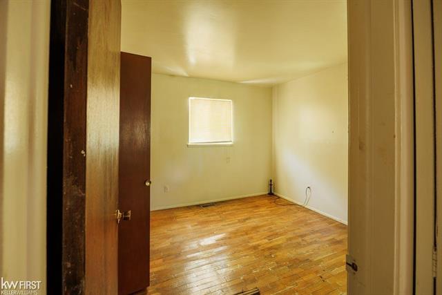 Builiding view seven for 1359 Princeton, Flint, MI. 48505