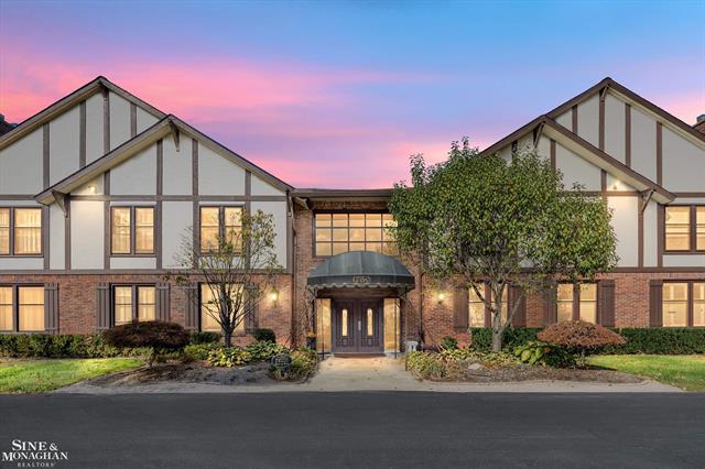 Builiding view nineteen for 1750 Vernier, Grosse Pointe, MI. 48236