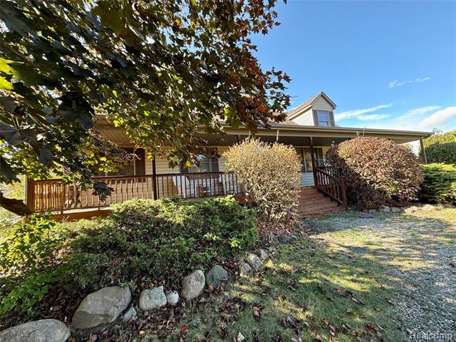 Builiding view thirty four for 835 Lake George, Attica, MI. 48412