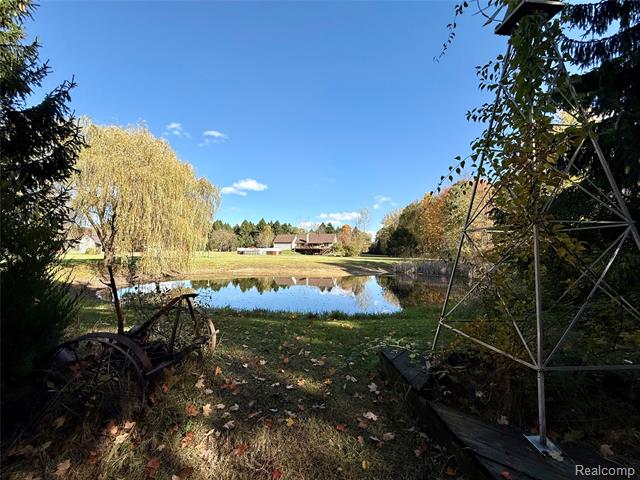 Builiding view twenty nine for 835 Lake George, Attica, MI. 48412