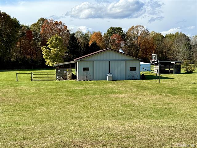 Builiding view twenty three for 835 Lake George, Attica, MI. 48412