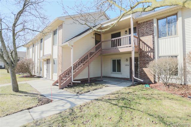 front view for 17920 Phyllis Street, Roseville, Mi. 48066