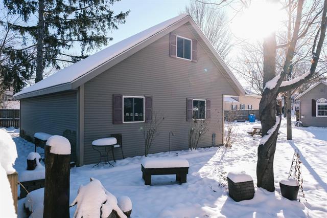 Builiding view fifty eight for 14 Cole St, Quincy, MI. 49082