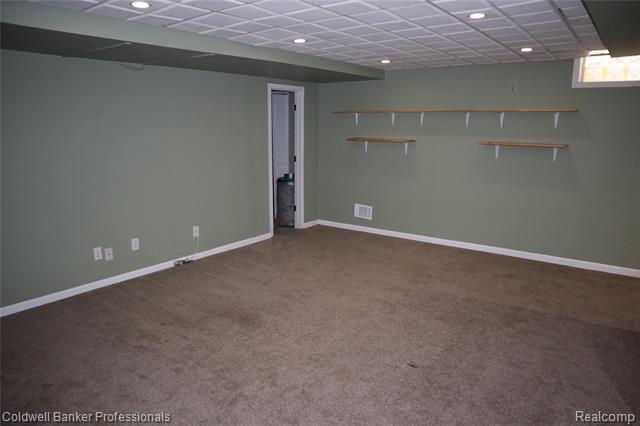 Builiding view forty for 5435 Sycamore, Burton, MI. 48509