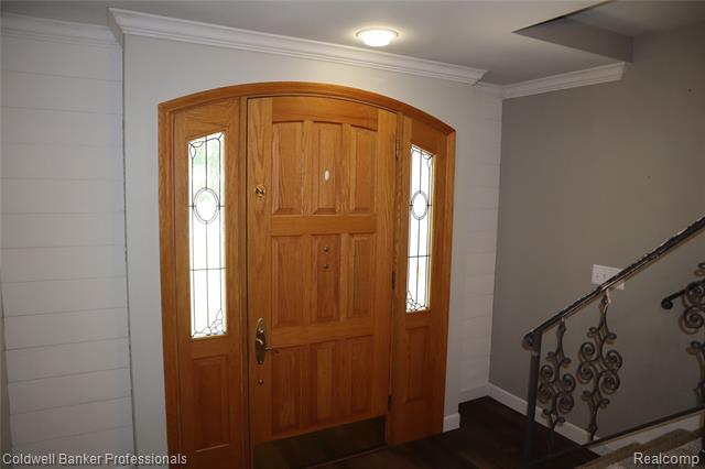 Builiding view one for 5435 Sycamore, Burton, MI. 48509