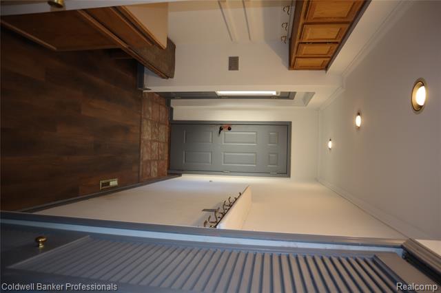 Builiding view thirteen for 5435 Sycamore, Burton, MI. 48509