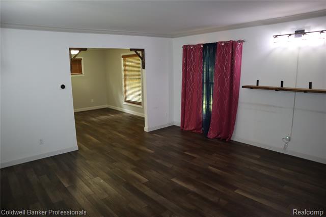 Builiding view three for 5435 Sycamore, Burton, MI. 48509