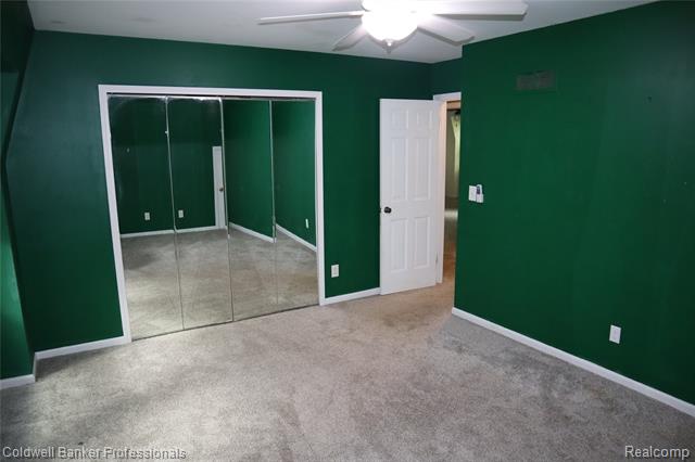 Builiding view twenty five for 5435 Sycamore, Burton, MI. 48509