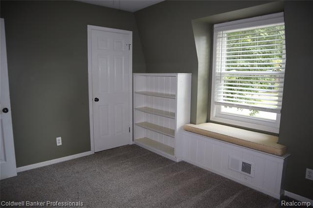 Builiding view twenty three for 5435 Sycamore, Burton, MI. 48509