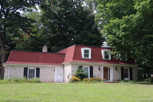 front view for 5435 S Sycamore Drive, Burton, Mi. 48509