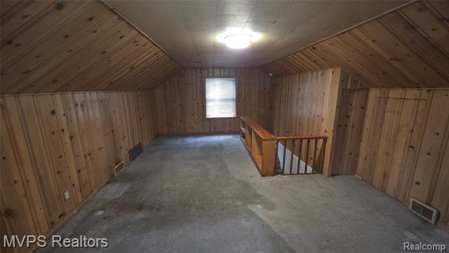 Builiding view sixteen for 15031 Eastburn, Detroit, MI. 48205