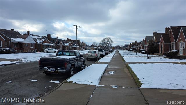 Builiding view two for 15031 Eastburn, Detroit, MI. 48205