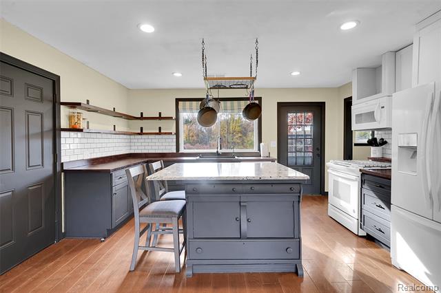 Builiding view eight for 5191 Pratt, Metamora, MI. 48455