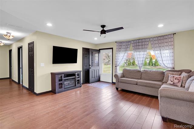 Builiding view six for 5191 Pratt, Metamora, MI. 48455