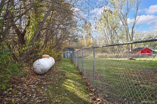 Builiding view twenty five for 5191 Pratt, Metamora, MI. 48455