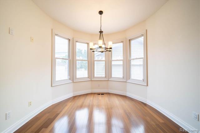 Builiding view eleven for 717 S Kenwood, Royal Oak, MI. 48067