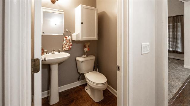 Builiding view forty six for 3955 Hogback, Fowlerville, MI. 48836