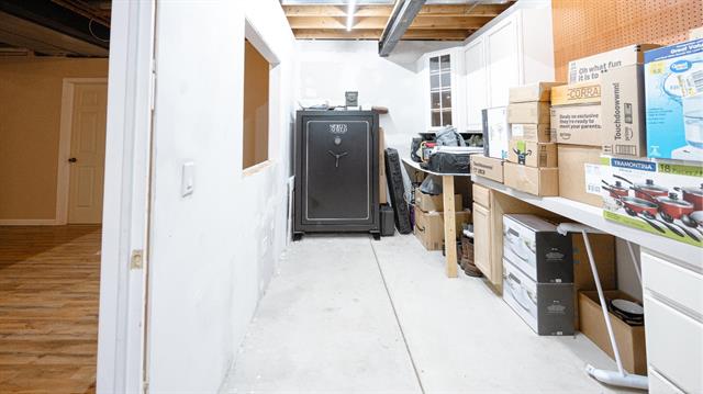 Builiding view sixty one for 3955 Hogback, Fowlerville, MI. 48836