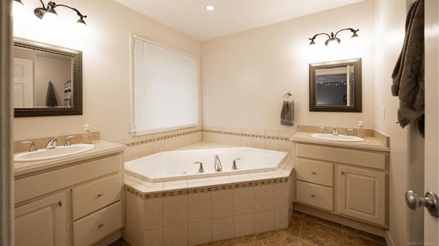 Builiding view thirty nine for 3955 Hogback, Fowlerville, MI. 48836