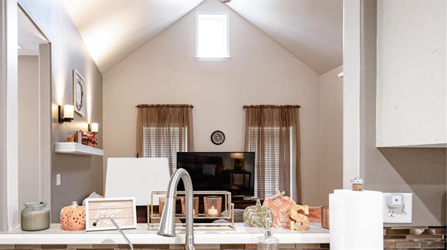 Builiding view thirty for 3955 Hogback, Fowlerville, MI. 48836