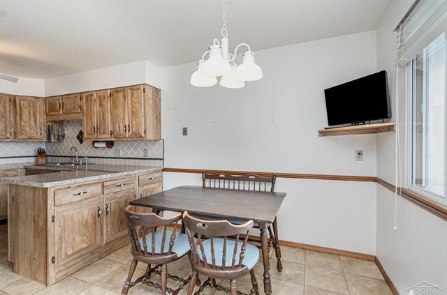 Builiding view four for 9150 Greenway, Saginaw, MI. 48609