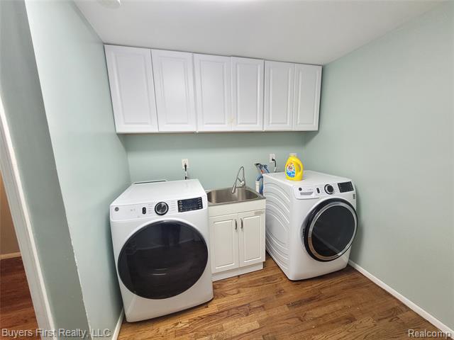 Builiding view eighteen for 14710 Loretta, Oak Park, MI. 48237