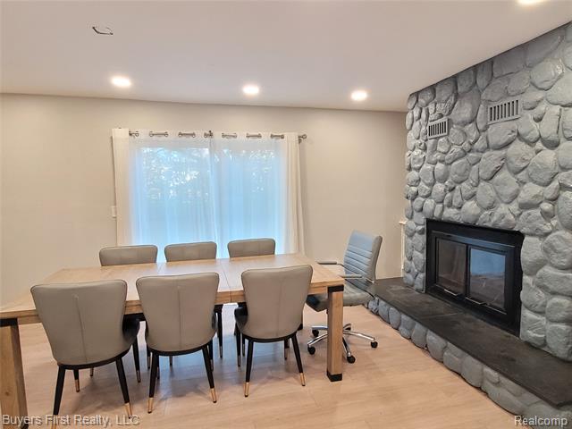 Builiding view five for 14710 Loretta, Oak Park, MI. 48237