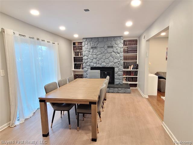 Builiding view four for 14710 Loretta, Oak Park, MI. 48237