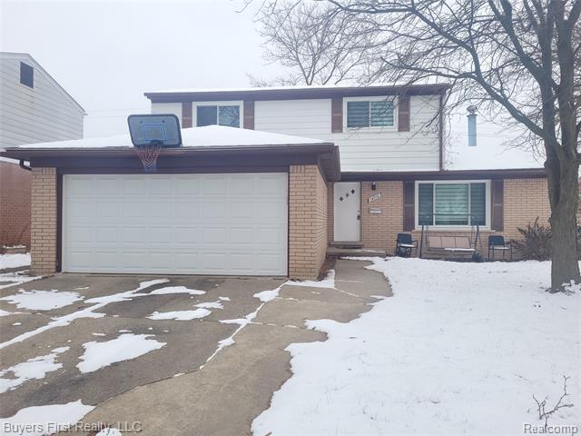 Builiding view one for 14710 Loretta, Oak Park, MI. 48237