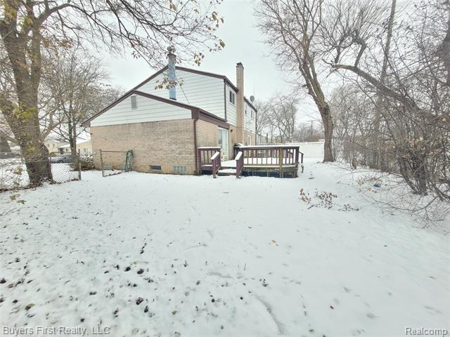 Builiding view twenty seven for 14710 Loretta, Oak Park, MI. 48237