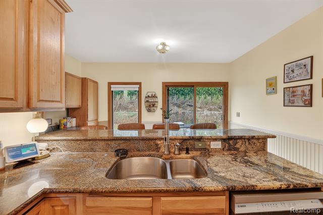 Builiding view fifteen for 3845 Lake Lapeer, Metamora, MI. 48455