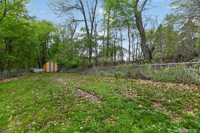 Builiding view fifty for 3845 Lake Lapeer, Metamora, MI. 48455