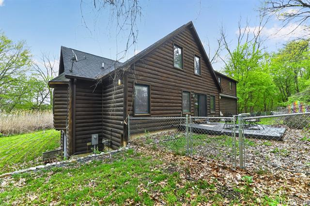 Builiding view forty six for 3845 Lake Lapeer, Metamora, MI. 48455