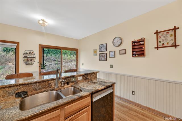 Builiding view sixteen for 3845 Lake Lapeer, Metamora, MI. 48455