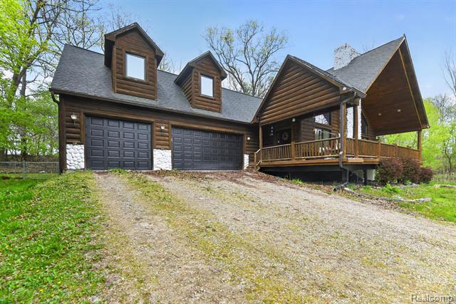 Builiding view two for 3845 Lake Lapeer, Metamora, MI. 48455