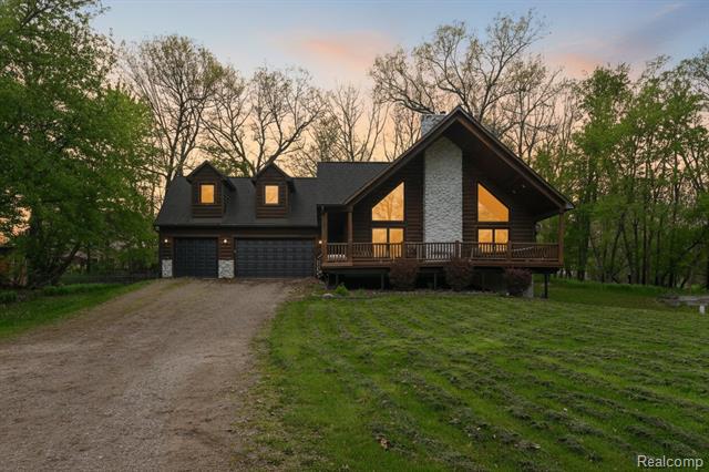 front view for 3845 Lake Lapeer Drive, Metamora, Mi. 48455